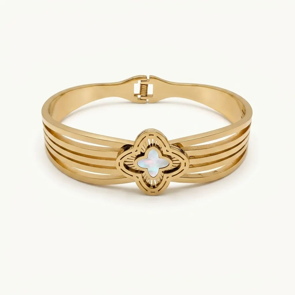 Clover Crest Bracelet