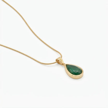 emerald necklace for women
emerald pendant necklace
green necklace for women
gold necklace for women