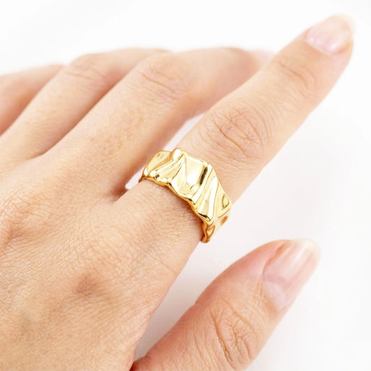 Sculpted Gold Ring